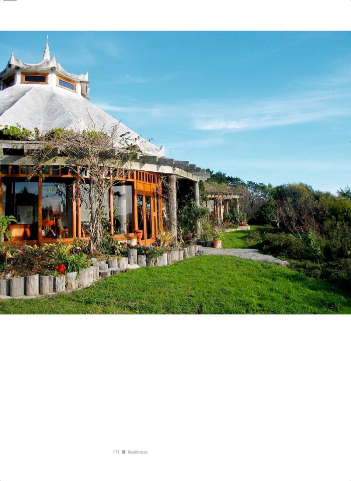 image for page Building with earth