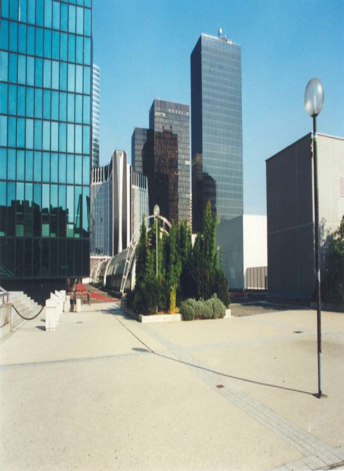 image for page Các nguyên tắc tổ hợp hình khối không gian và thiết kế mặt đứng công trình kiến trúc